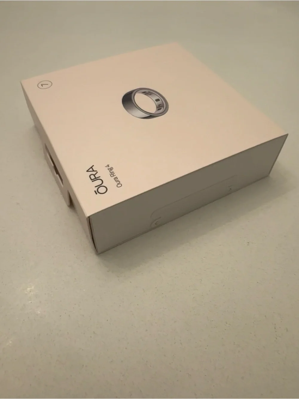 NEW & UNOPENED Oura Ring 4 – Silver – Size 7